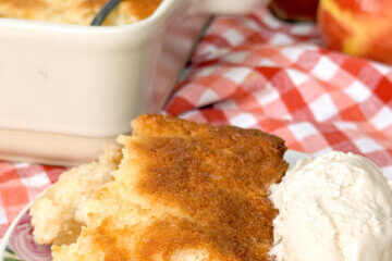 homemade cobbler plate, text overlay "Hillbilly Cobbler"